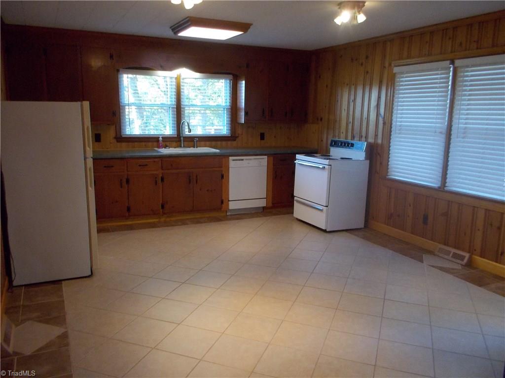 9380 Antioch Church Road Rural Hall, NC 27045 - Photo 7 of 15 Kitchen