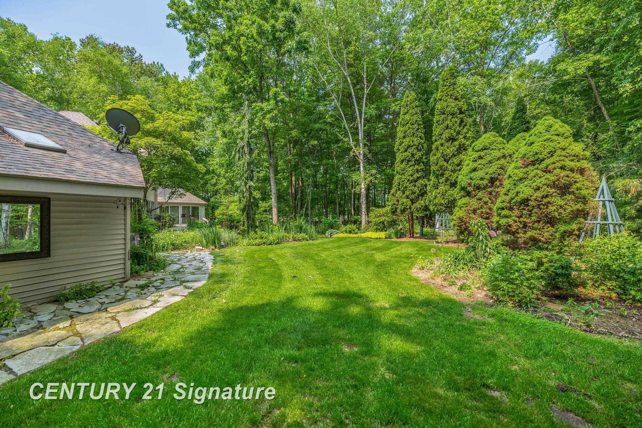 11540 Dice Road Freeland, MI 48623 - Photo 9 of 74