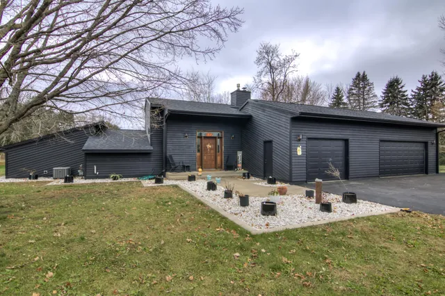 $350,000 | E4382 462nd Avenue, Menomonie, WI 54751