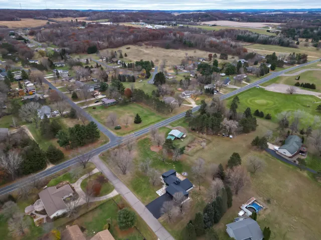 $350,000 | E4382 462nd Avenue, Menomonie, WI 54751