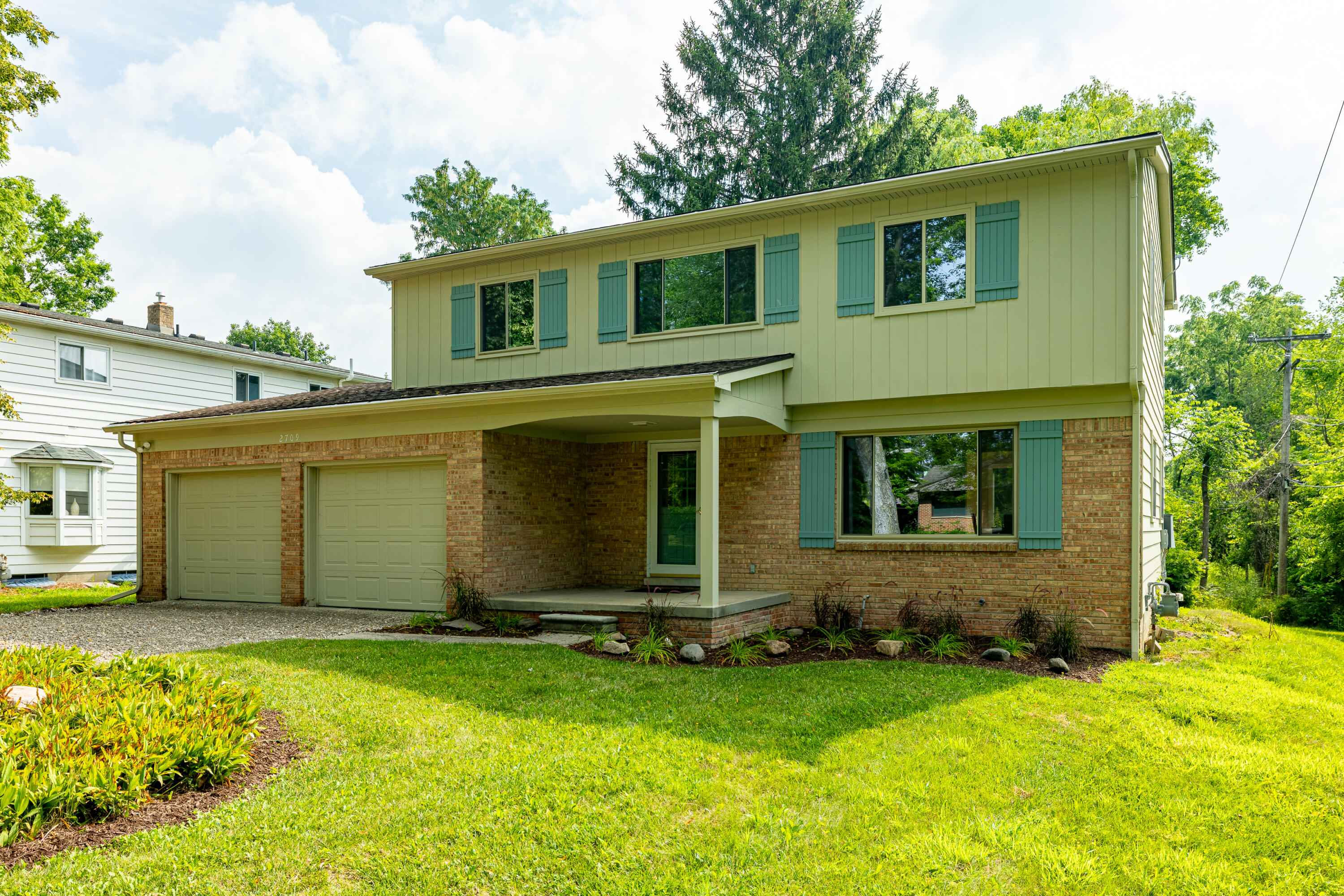 2709 Kimberley Road Ann Arbor, MI 48104 - Photo 4 of 42 2709 Kimberly Rd (36 of 43)