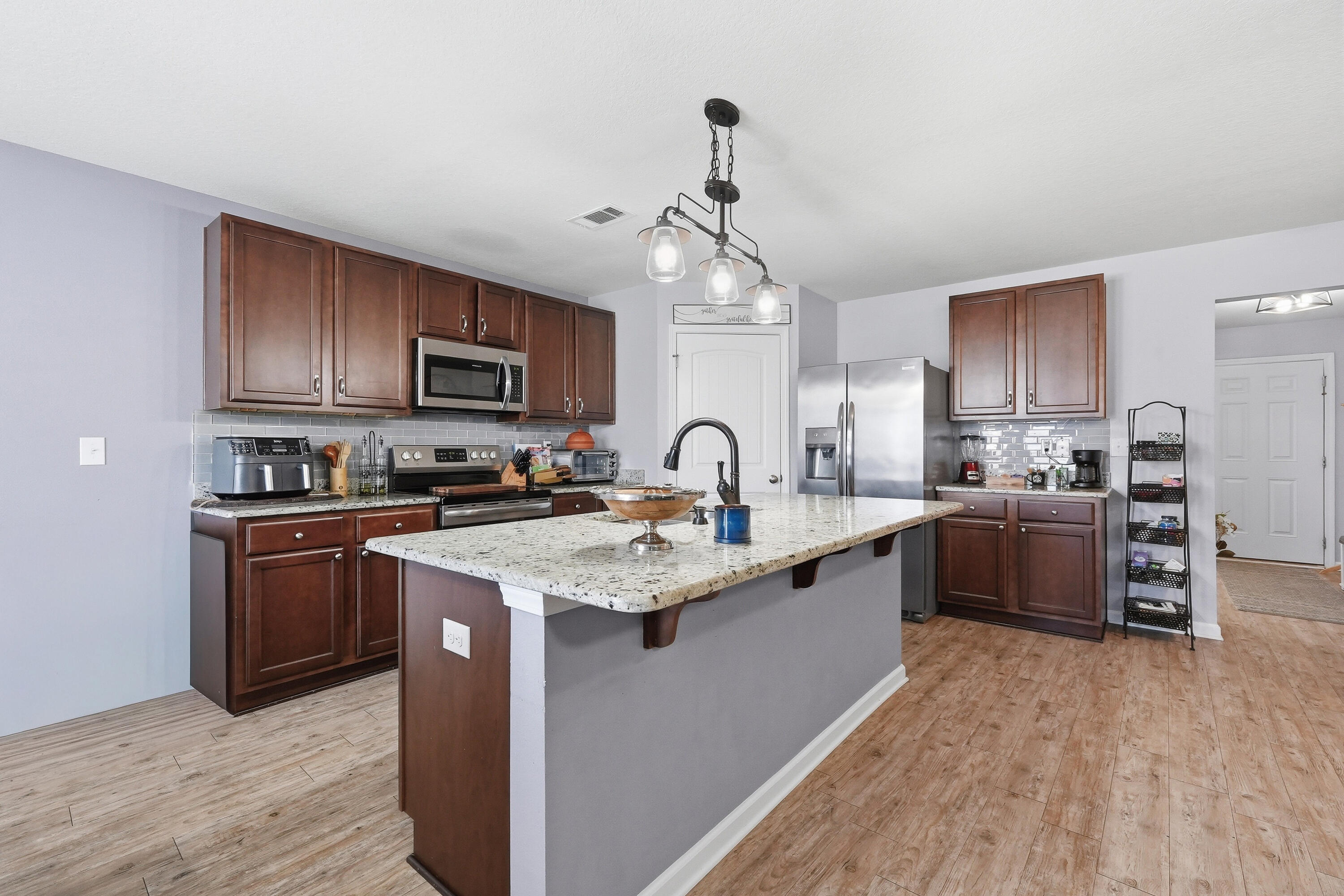 719 Widgeon Way Crestview, FL 32539 - Photo 4 of 29 719 Widgeon Way-14