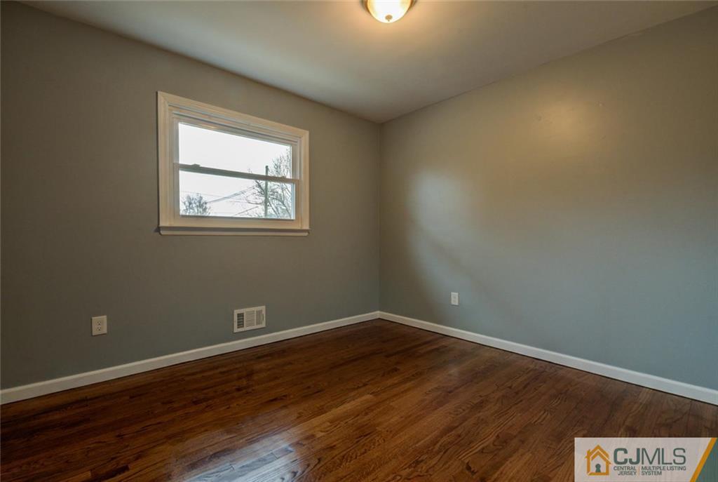 32 Norton Road East Brunswick, NJ 08816 - Photo 14 of 19 Gallery Image 14