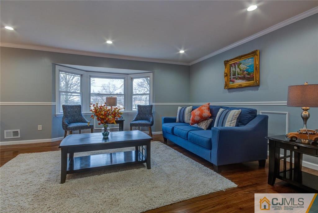 32 Norton Road East Brunswick, NJ 08816 - Photo 3 of 19 Gallery Image 3