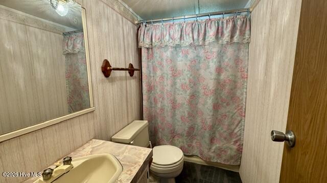 648 Old Church Road Swansboro, NC 28584 - Photo 34 of 36 hall bath