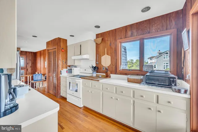 $7,495,000 | 128 Long Beach Boulevard, Long Beach Township, NJ 08008