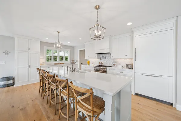 $1,475,000 | 621 Mallalieu Drive, Hudson, WI 54016