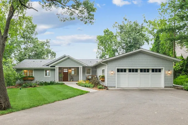 $1,475,000 | 621 Mallalieu Drive, Hudson, WI 54016
