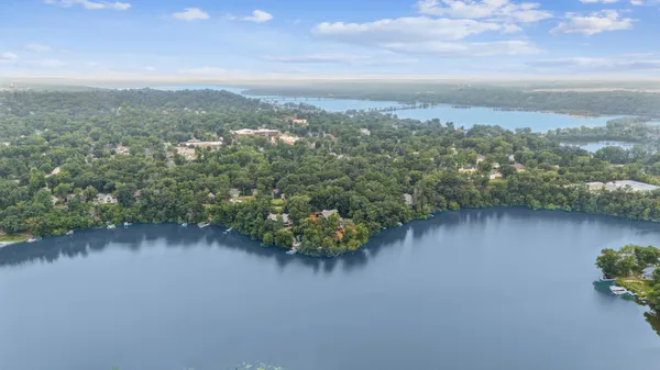 $1,475,000 | 621 Mallalieu Drive, Hudson, WI 54016