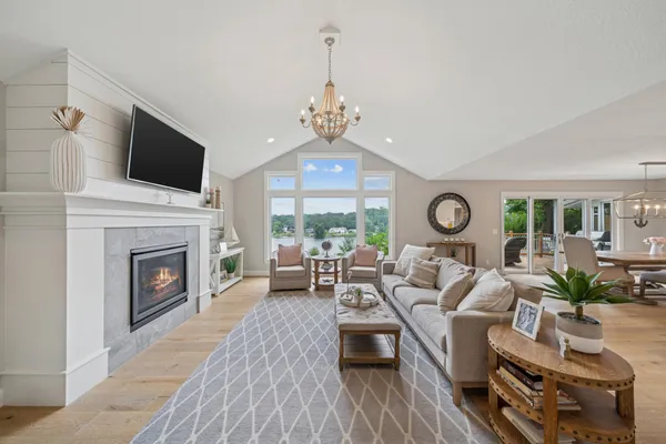 $1,475,000 | 621 Mallalieu Drive, Hudson, WI 54016