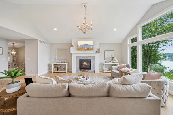 $1,475,000 | 621 Mallalieu Drive, Hudson, WI 54016