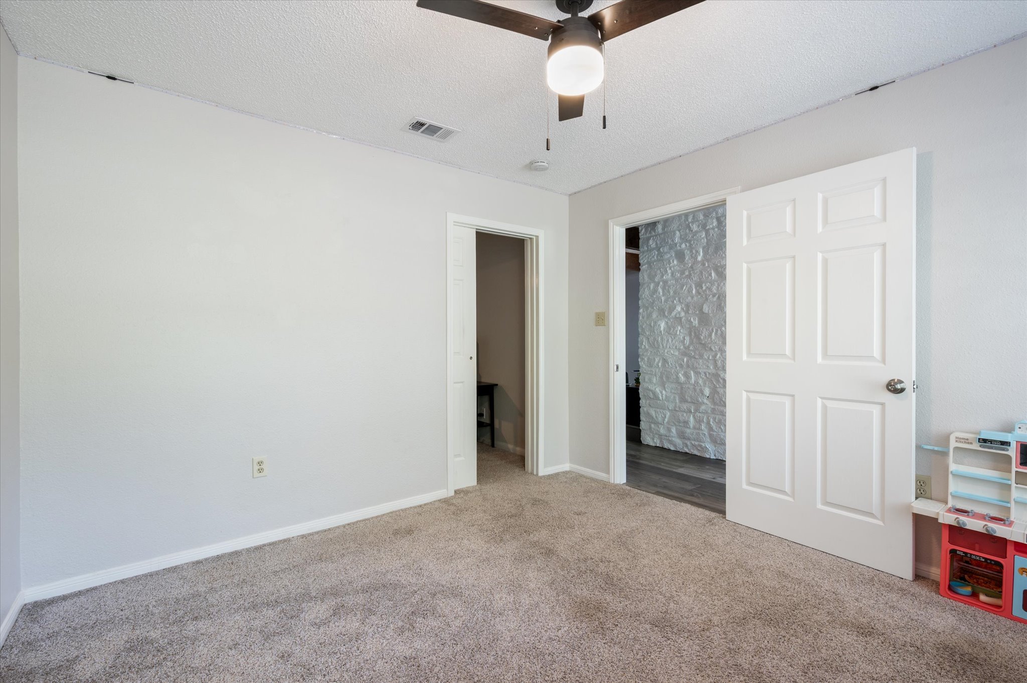 201 Oak Hollow Road Georgetown, TX 78628 - Photo 19 of 39