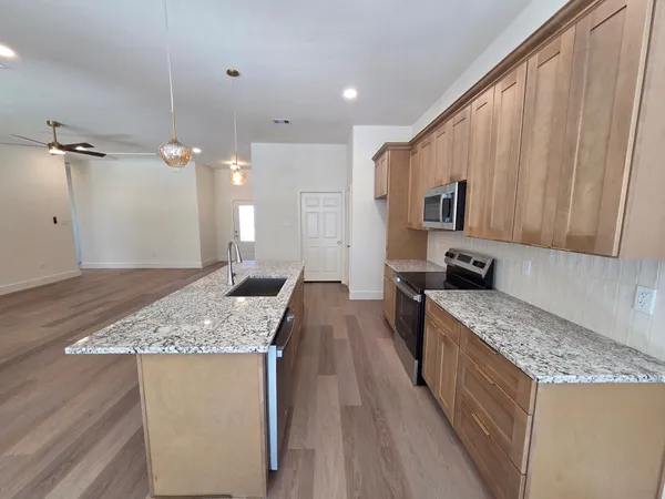 $1,895 | 16276 Jeet Street, Conroe, TX 77306