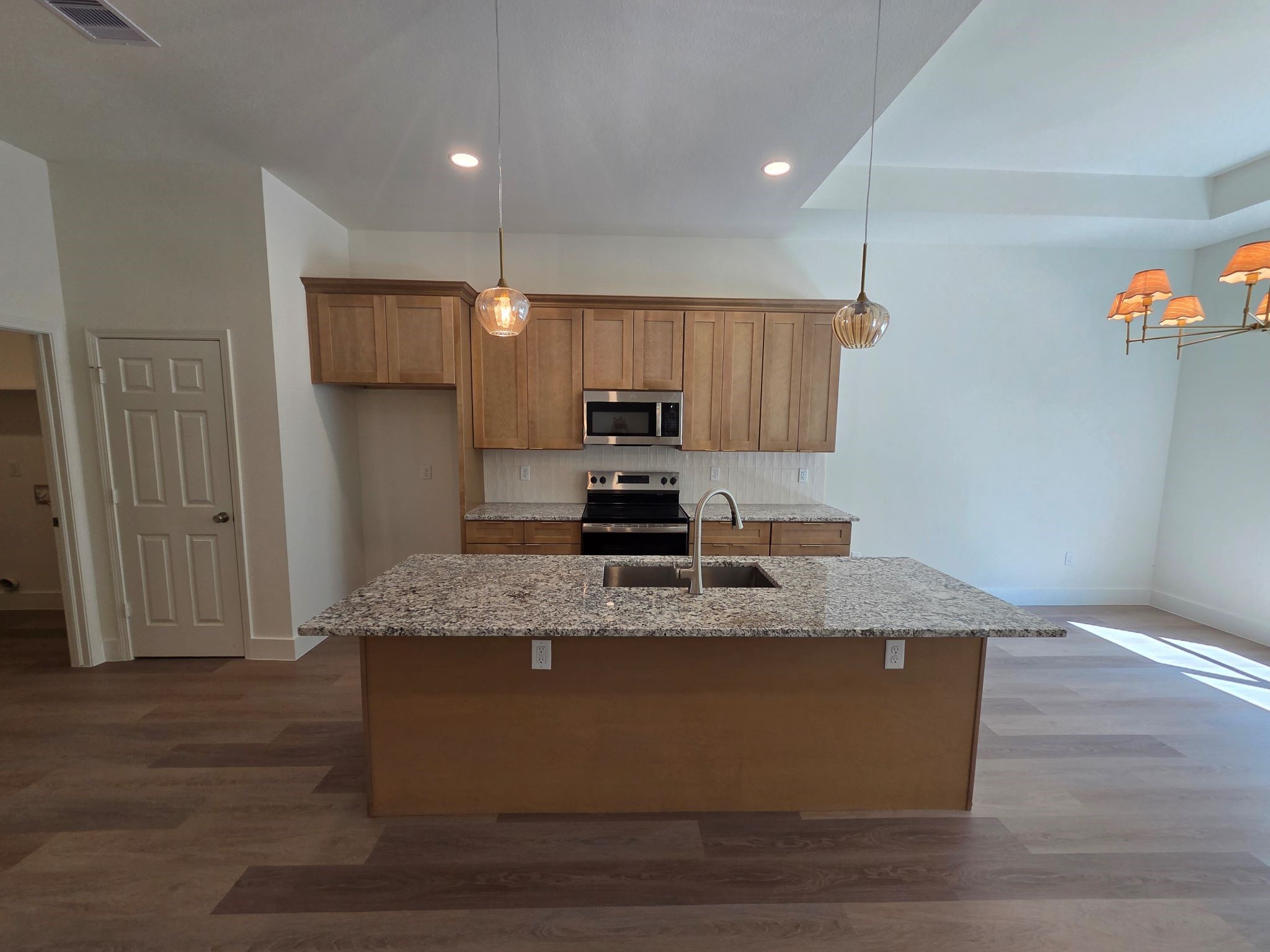16276 Jeet Street Conroe, TX 77306 - Photo 9 of 27