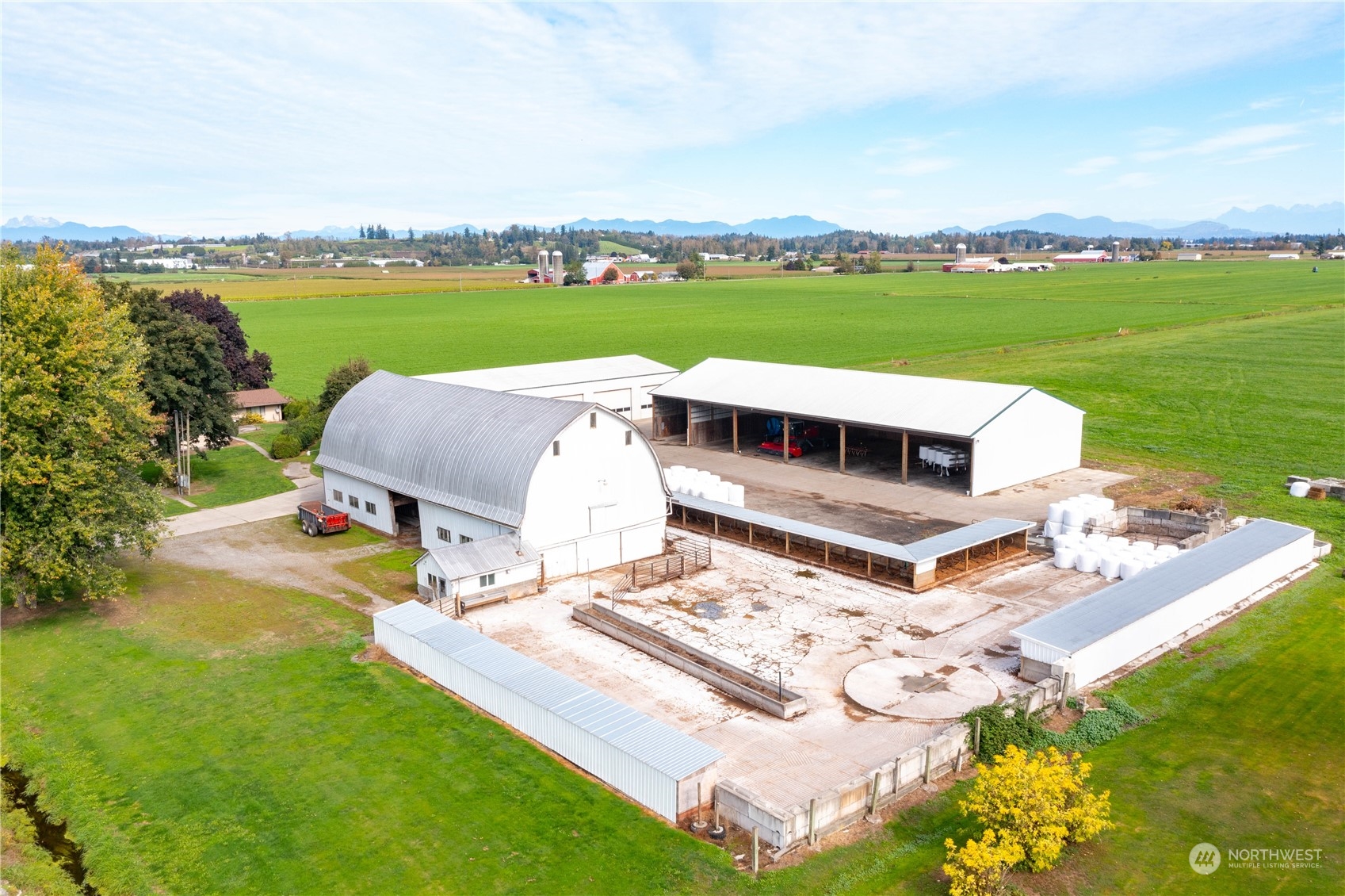 9604 Jackman Road Lynden, WA 98264 - Photo 3 of 40 Gallery Image 3