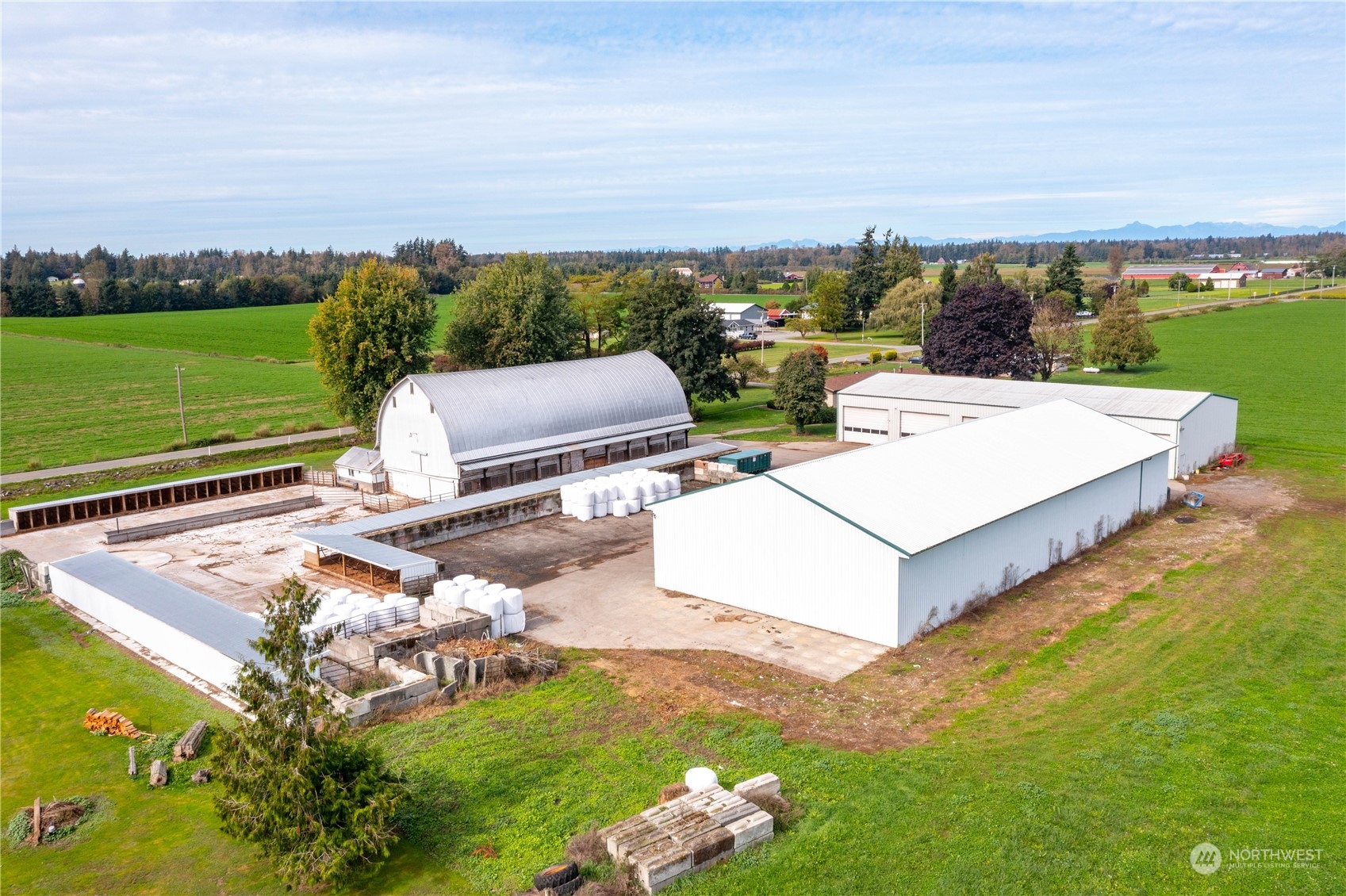 9604 Jackman Road Lynden, WA 98264 - Photo 4 of 40 Gallery Image 4
