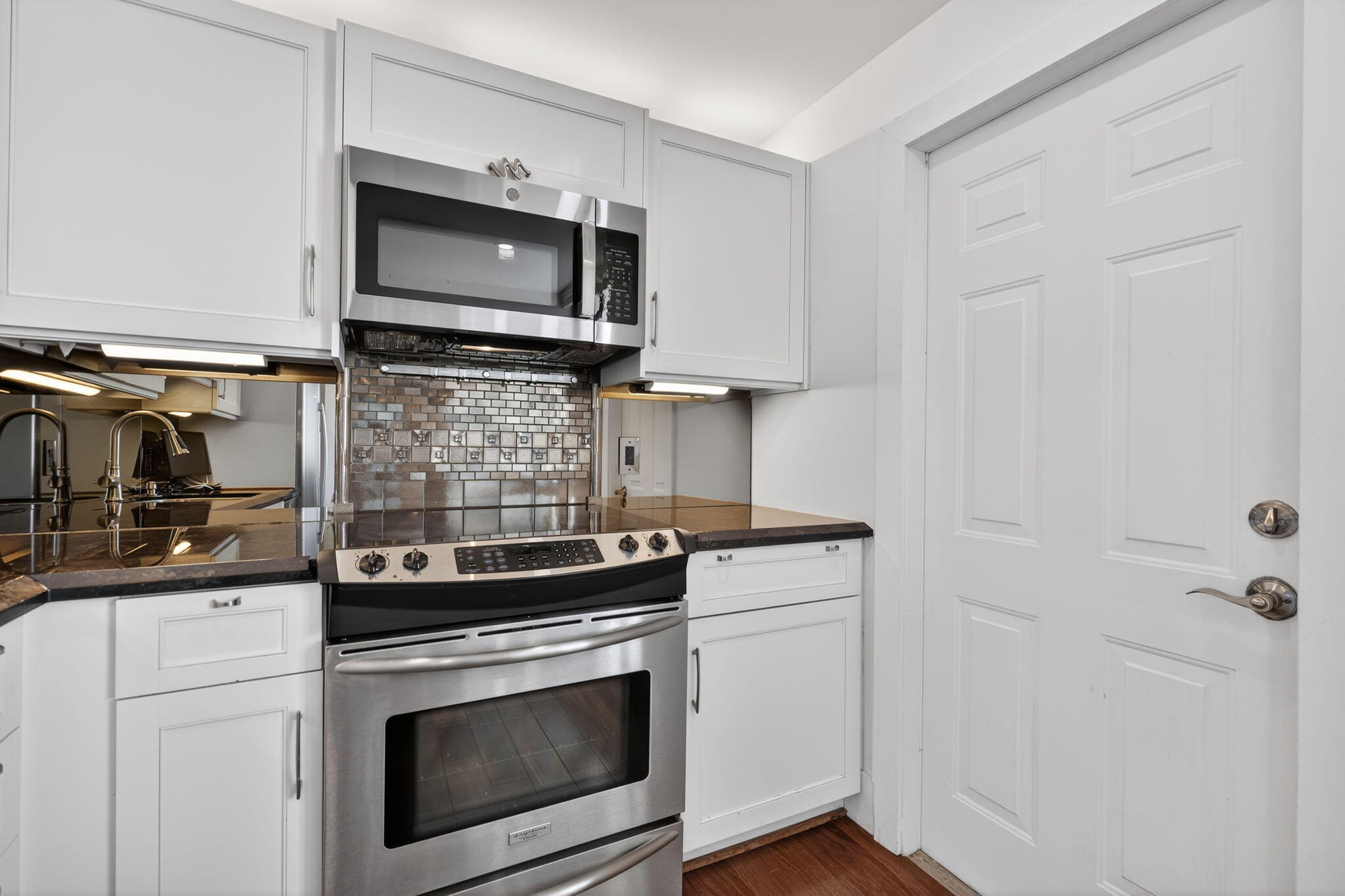 1605 Highway 1, Unit 504M3 Jupiter, FL 33477 - Photo 11 of 63 Kitchen
