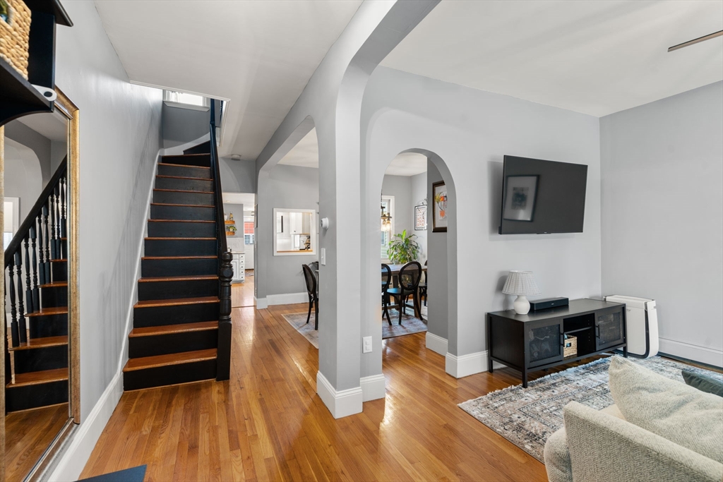 894 East 2nd Street Boston, MA 02127 - Photo 4 of 29