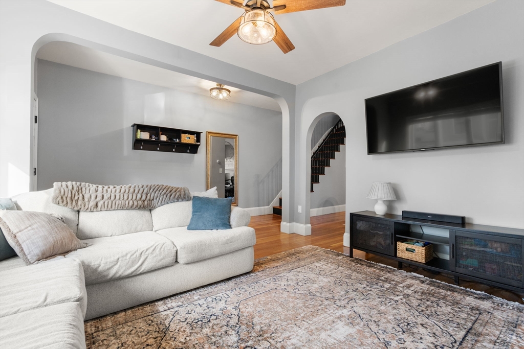 894 East 2nd Street Boston, MA 02127 - Photo 7 of 29