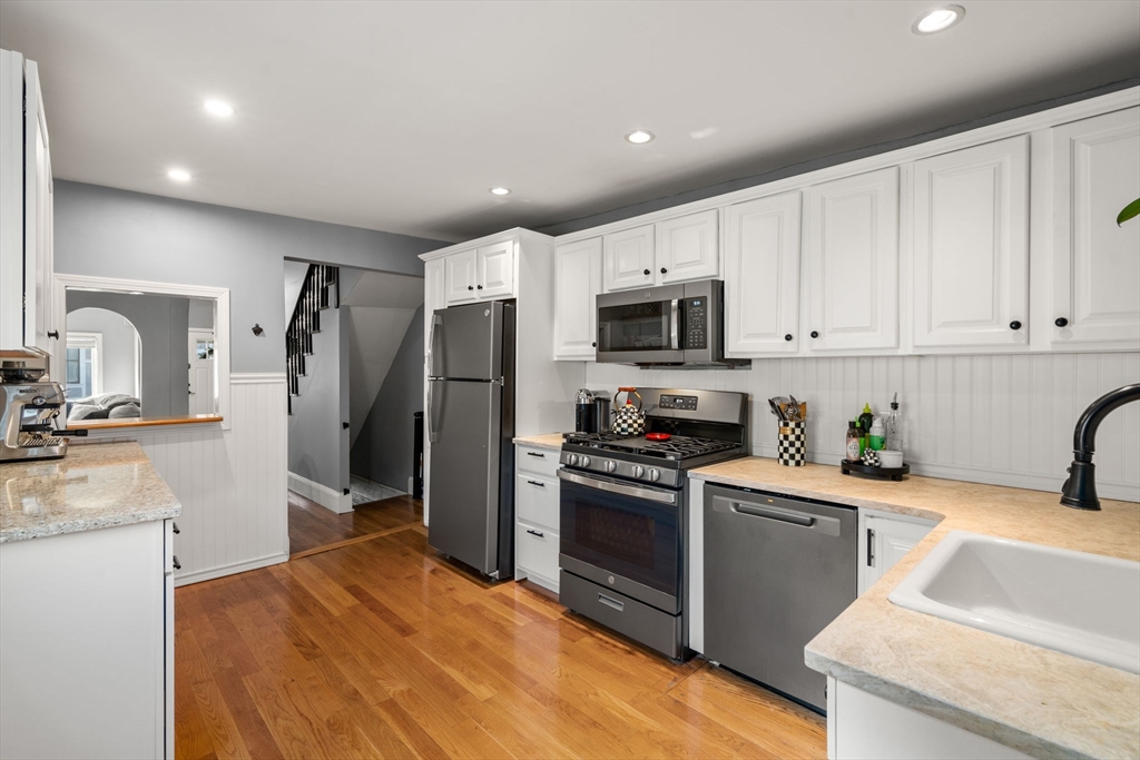 894 East 2nd Street Boston, MA 02127 - Photo 9 of 29