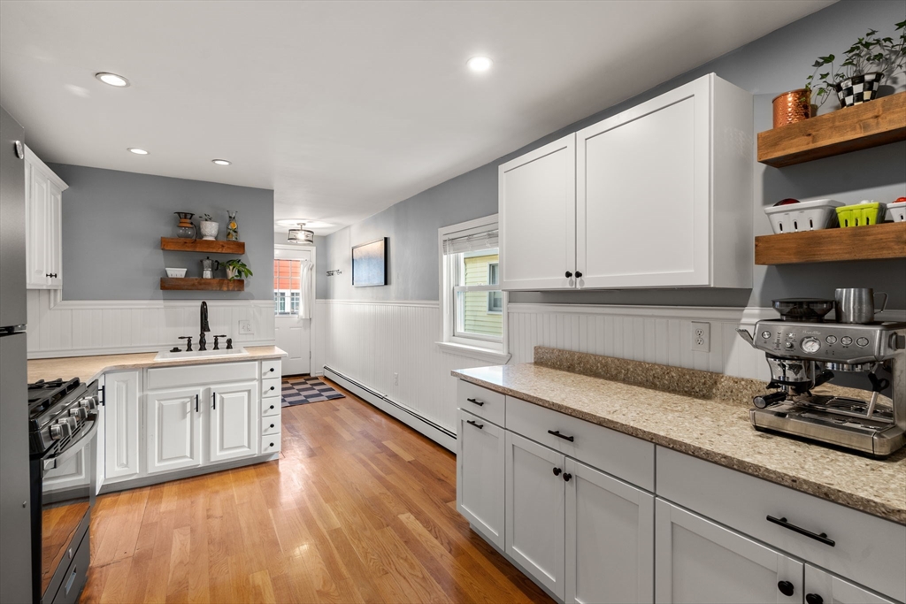 894 East 2nd Street Boston, MA 02127 - Photo 10 of 29