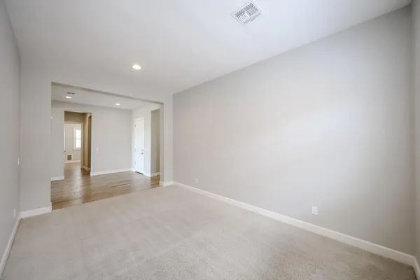 $3,500 | 1424 East Pedro Road, Phoenix, AZ 85042