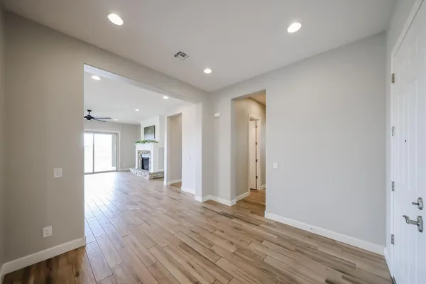 $3,500 | 1424 East Pedro Road, Phoenix, AZ 85042