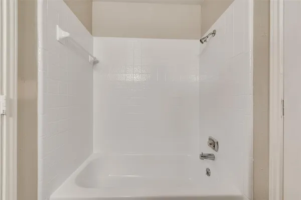 $1,600 | 1013 Parkway Terrace, Cedar Hill, TX 75104