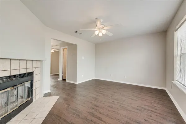 $1,600 | 1013 Parkway Terrace, Cedar Hill, TX 75104