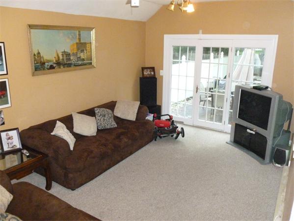 8 Breakheart Road Saugus, MA 01906 - Photo 8 of 18 Gallery Image 8