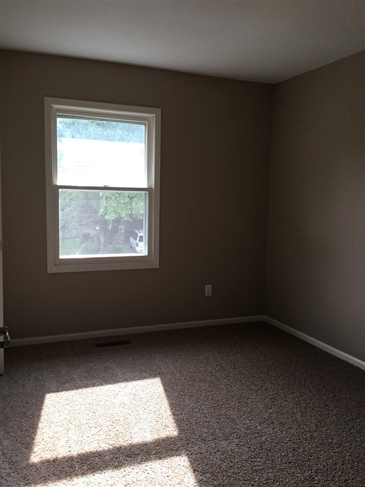 6729 Rockingham Drive Fort Wayne, IN 46835 - Photo 11 of 18 Gallery Image 11