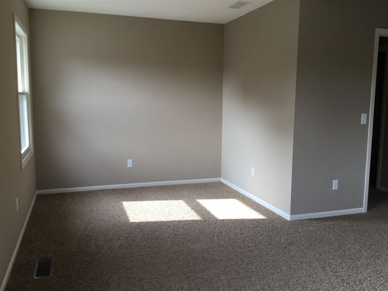 6729 Rockingham Drive Fort Wayne, IN 46835 - Photo 14 of 18 Gallery Image 14