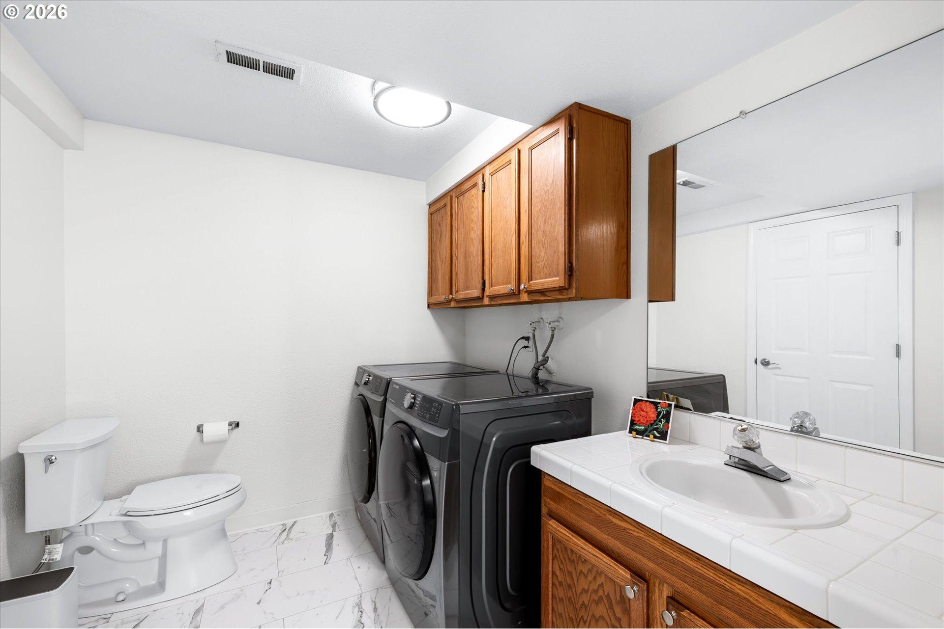 13415 Southwest Barlow Road Beaverton, OR 97008 - Photo 28 of 48 Laundry