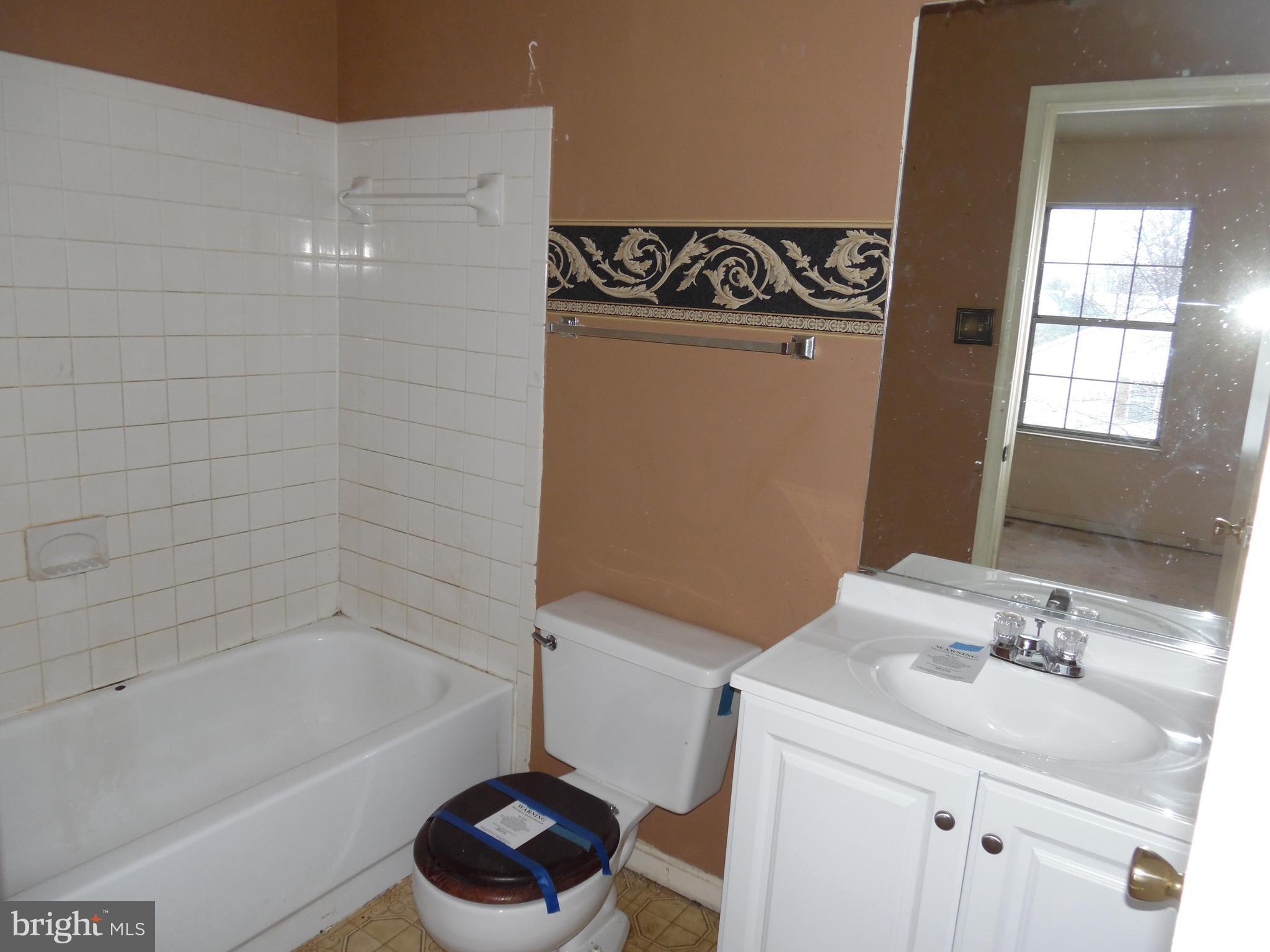 8629 Ritchboro Road District Heights, MD 20747 - Photo 5 of 7 Bath
