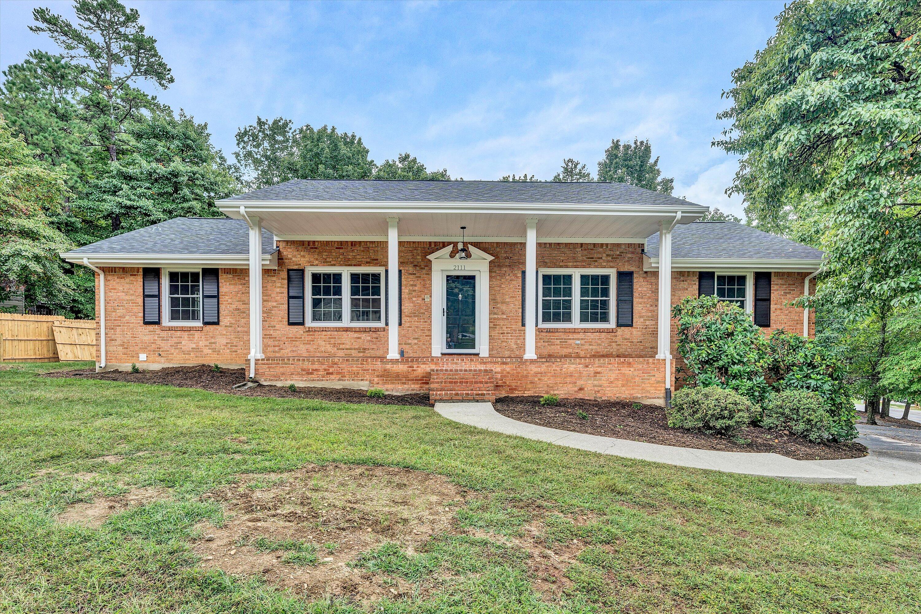 2111 Ruritan Road Roanoke, VA 24012 - Photo 1 of 38 01-091920240058