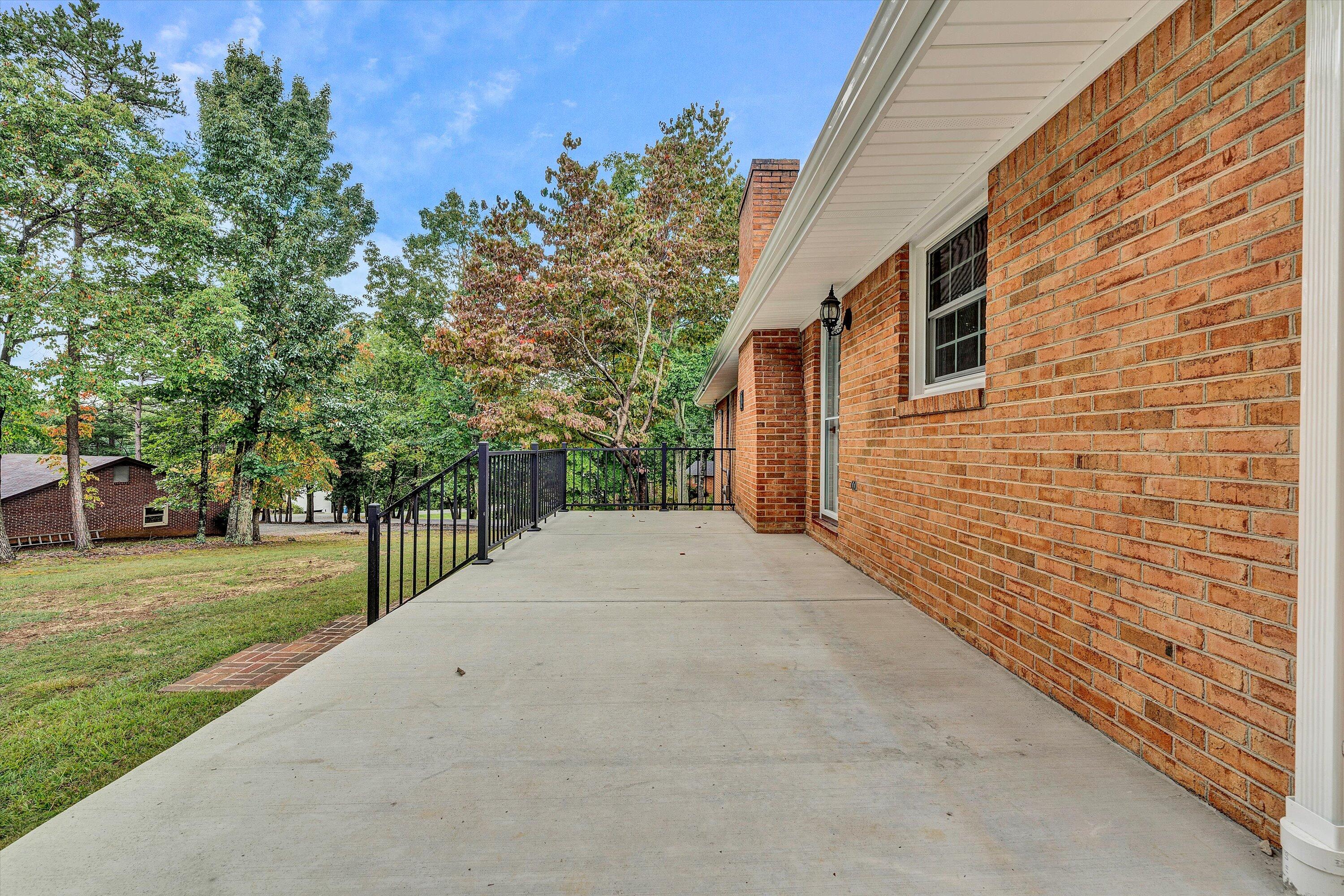 2111 Ruritan Road Roanoke, VA 24012 - Photo 32 of 38 33-091920240060