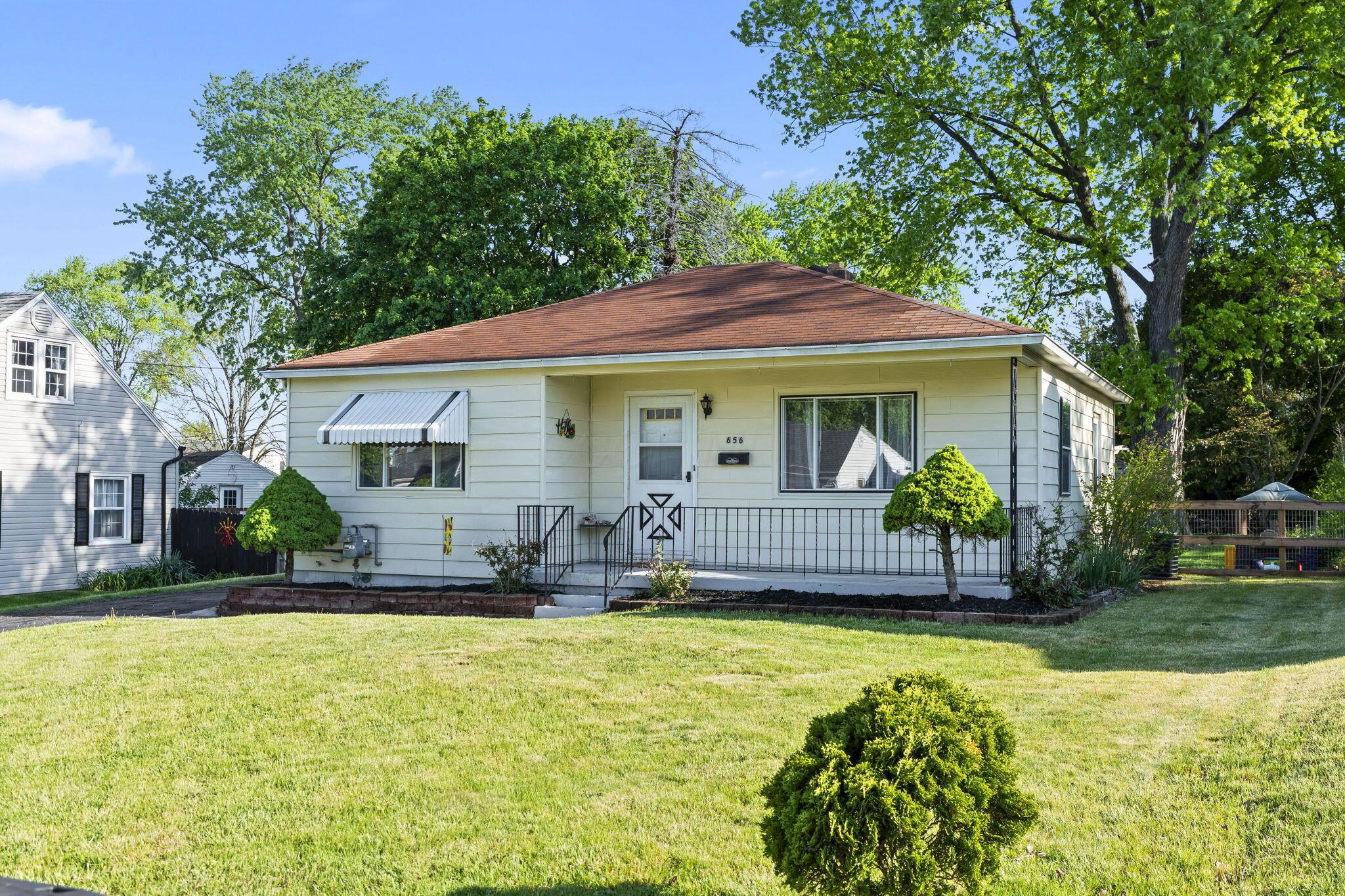 656 Mayhill Road Springfield, OH 45504 - Photo 4 of 38