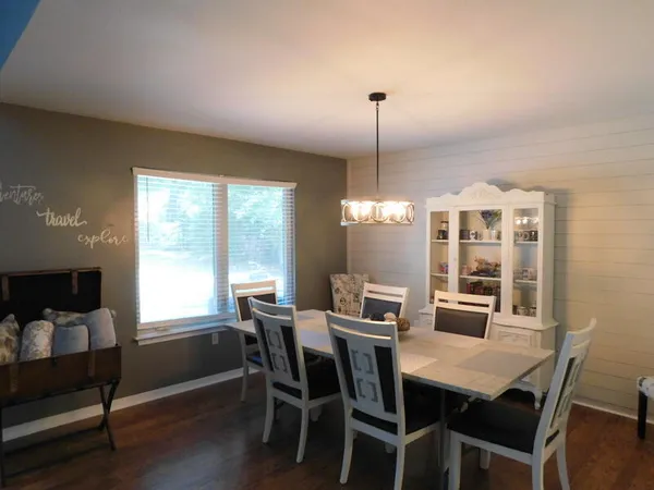 $2,750 | 939 Ridgewood Way, Niceville, FL 32578