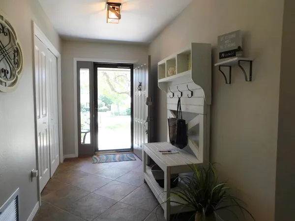 $2,750 | 939 Ridgewood Way, Niceville, FL 32578