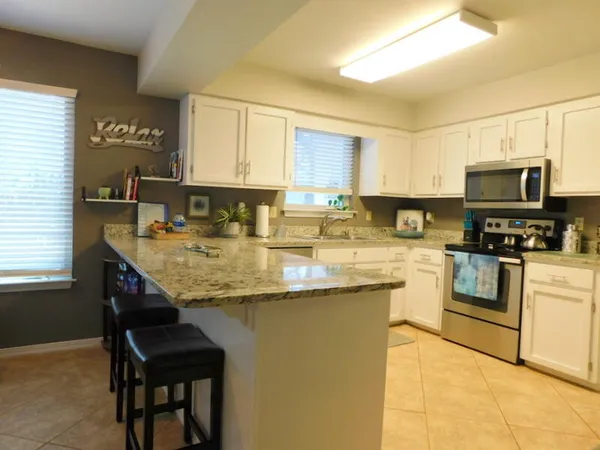 $2,750 | 939 Ridgewood Way, Niceville, FL 32578