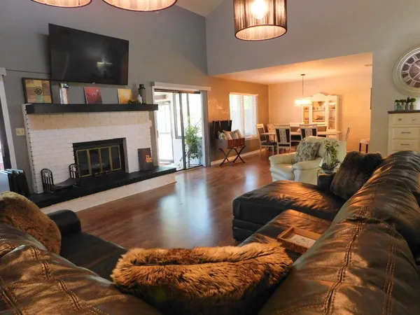 $2,750 | 939 Ridgewood Way, Niceville, FL 32578