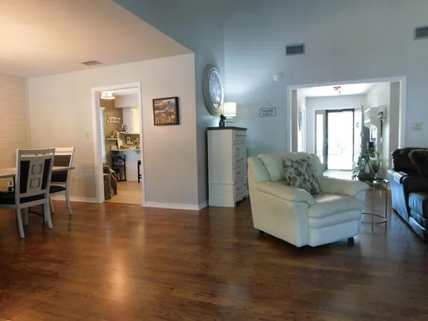 $2,750 | 939 Ridgewood Way, Niceville, FL 32578