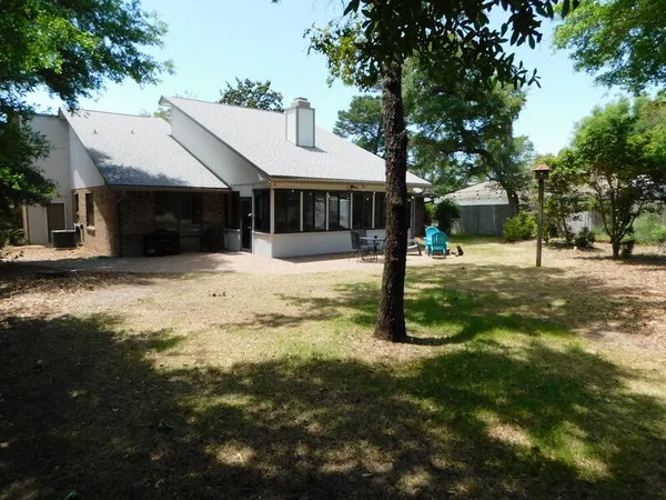 $2,750 | 939 Ridgewood Way, Niceville, FL 32578