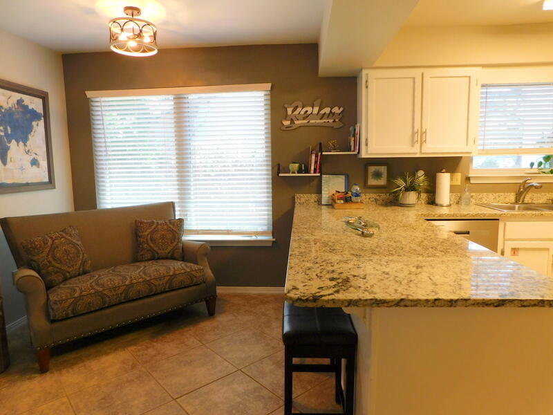 939 Ridgewood Way Niceville, FL 32578 - Photo 6 of 51 DSCN9913-001