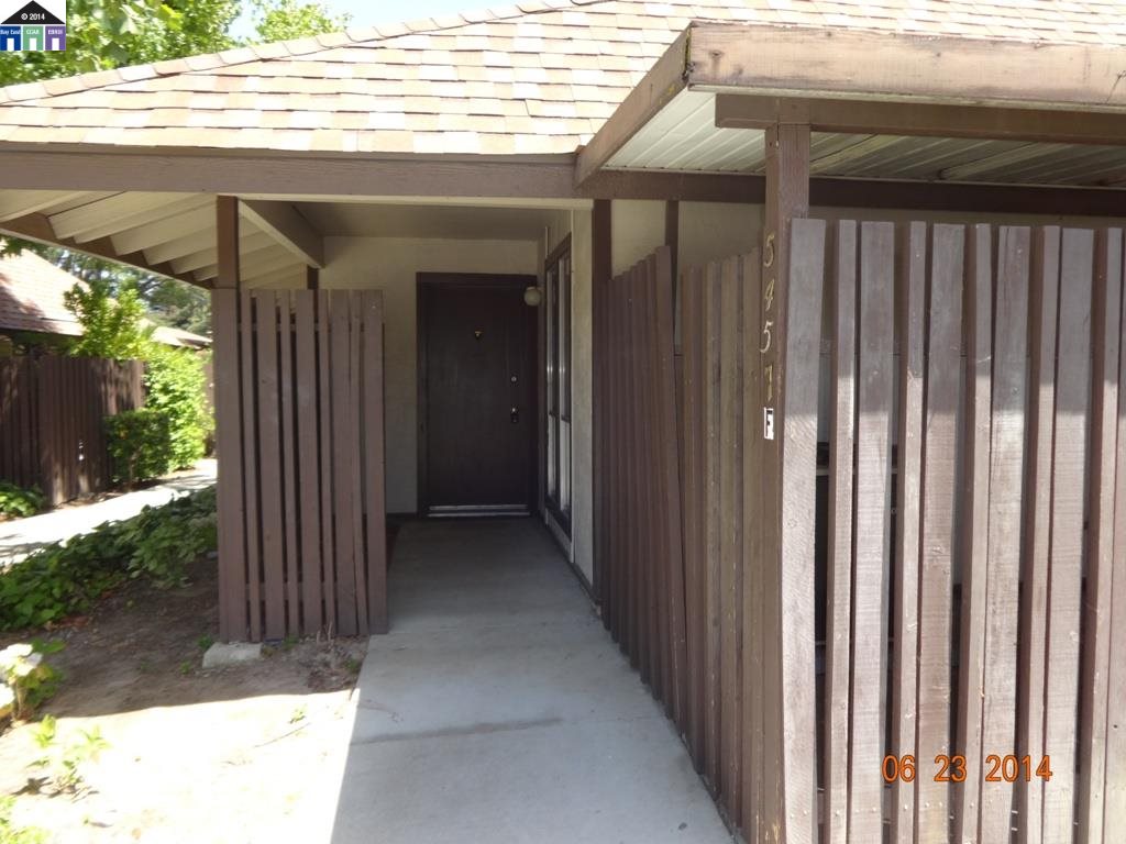 5457 Roundtree Place, Unit F Concord, CA 94521 - Photo 1 of 1 Gallery Image 1