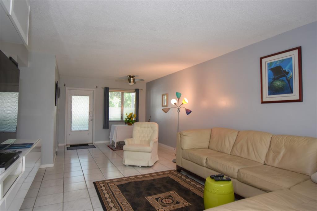 2161 Northeast 42nd Court, Unit 114 Lighthouse Point, FL 33064 - Photo 12 of 32