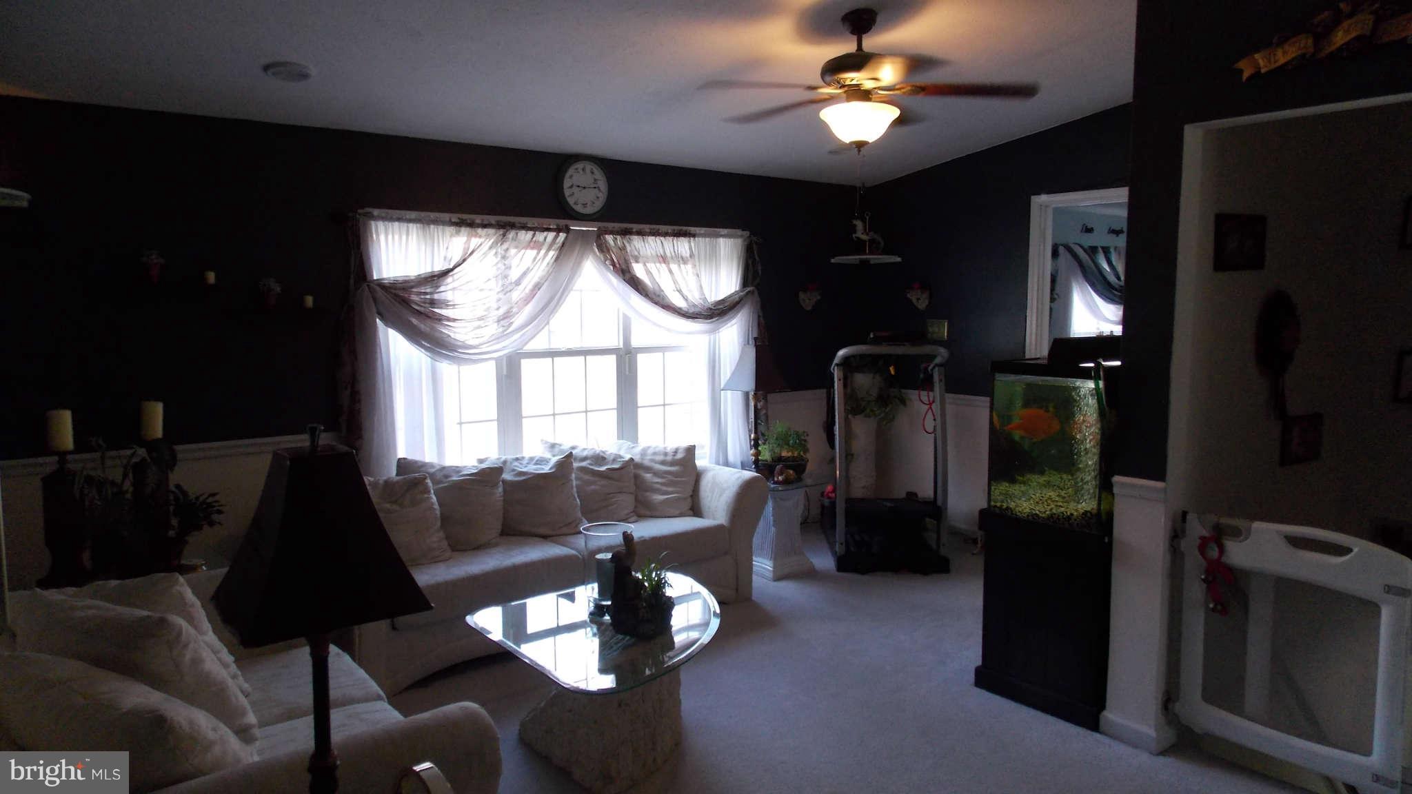 13453 Reed Road Thurmont, MD 21788 - Photo 11 of 27 Family Room