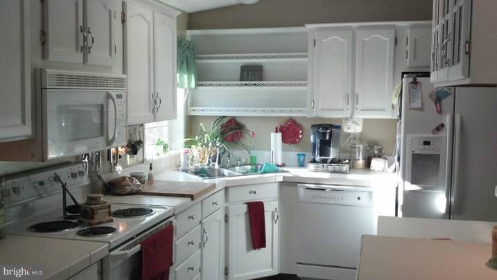 13453 Reed Road Thurmont, MD 21788 - Photo 4 of 27 Kitchen