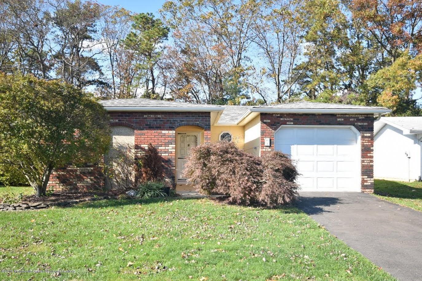 61 Markham Road Brick, NJ 08724 - Photo 1 of 14 0311-2019-08524966293604842857