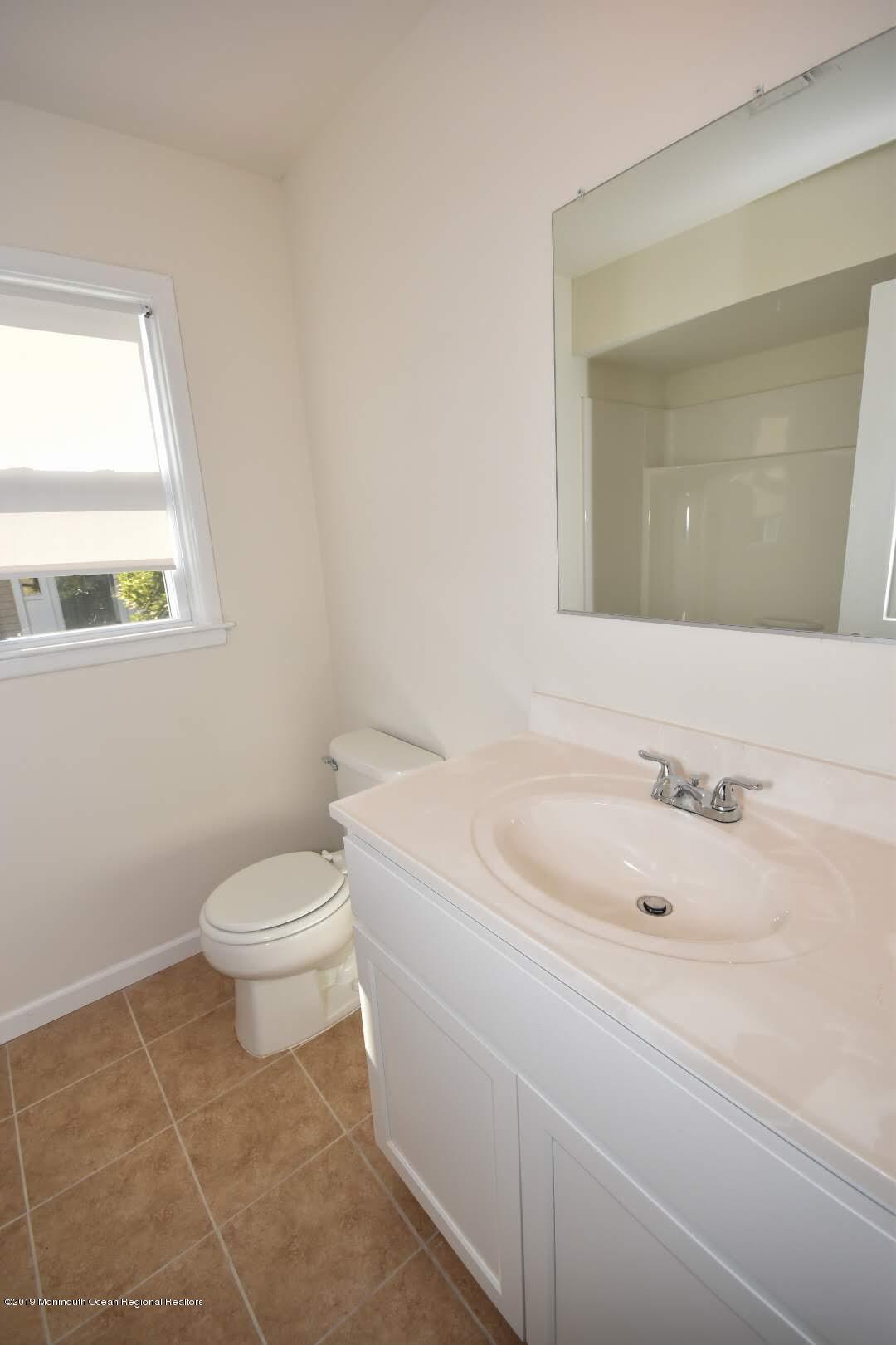 61 Markham Road Brick, NJ 08724 - Photo 8 of 14 Bathroom